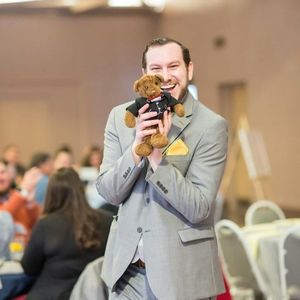 Meet your Posher, Christian